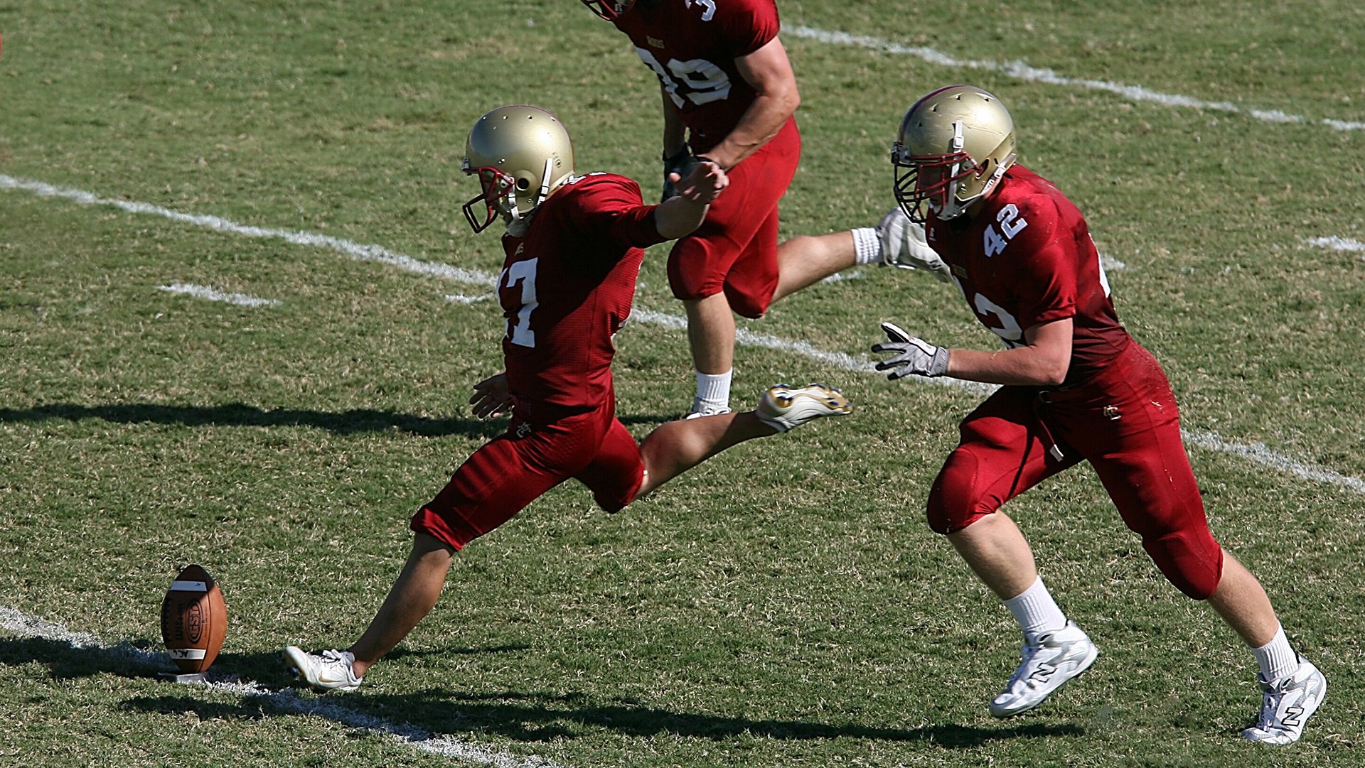 HTH Sports-阿圭罗连续得分拉开差距，莱比锡红牛对阵澳大利亚展现战术唯一性